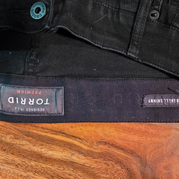 Torrid Black Jeans18 XTall - Picture 3 of 3